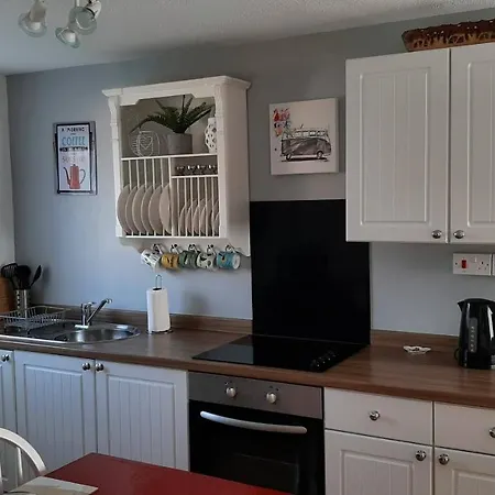 2 Bedroom Chalet All To Yourself, Free Parking, Dogs Welcome Swansea Exterior photo