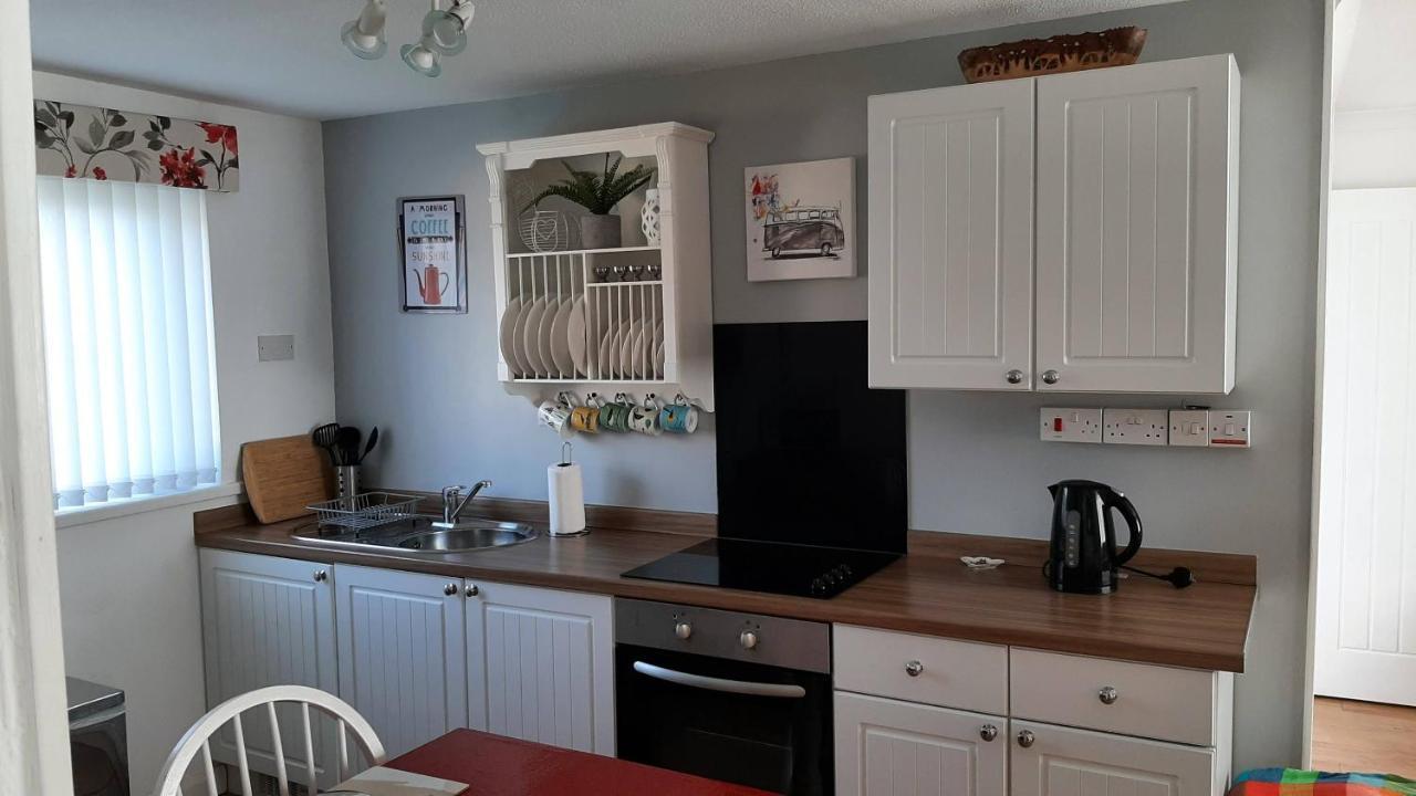 2 Bedroom To Yourself, Free Parking, Dogs Welcome Appartement *