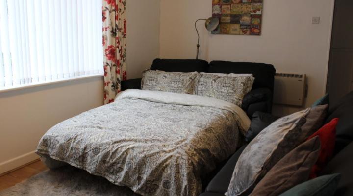 2 Bedroom To Yourself, Free Parking, Dogs Welcome * Суонси